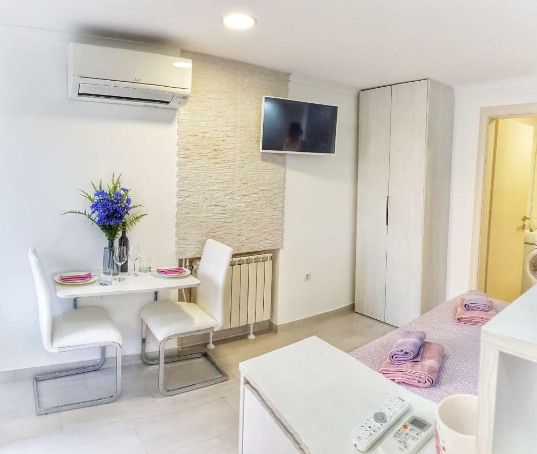 Studio Apartman Noa Trogir Exterior foto
