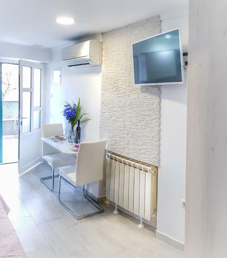 Studio Apartman Noa Trogir Exterior foto