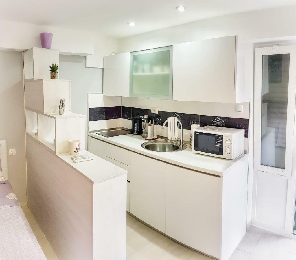 Studio Apartman Noa Trogir Exterior foto