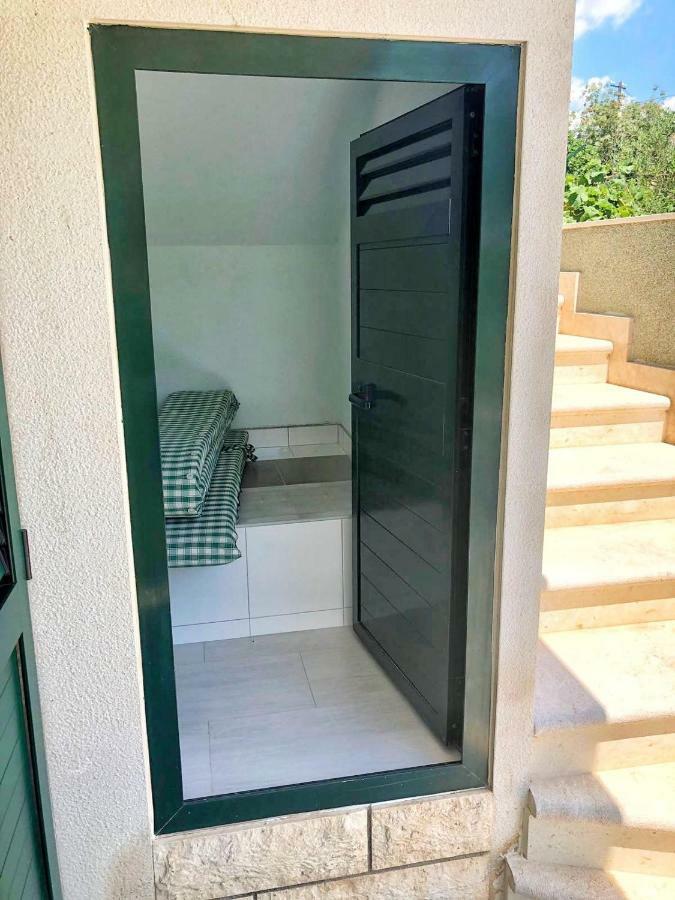 Studio Apartman Noa Trogir Exterior foto